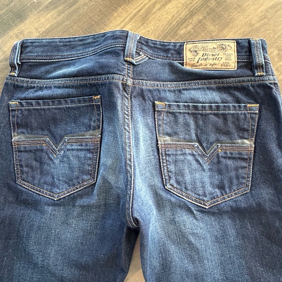 Diesel Larkee Dark Blue Regular Straight Jeans - Picture 9 of 13